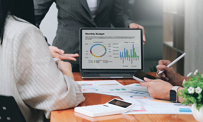 budgeting versus forecasting